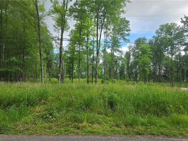 17 Ball Hill Rd , Greenville, PA 16125