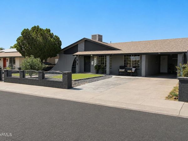 2022 W ASTER Drive, Phoenix, AZ 85029