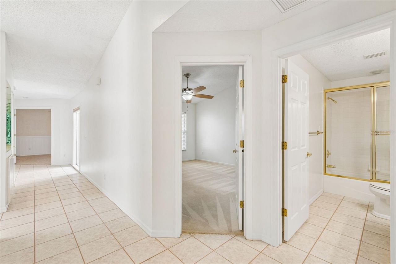 7656 Palm Aire Lane , Sarasota, FL 34243 Photo