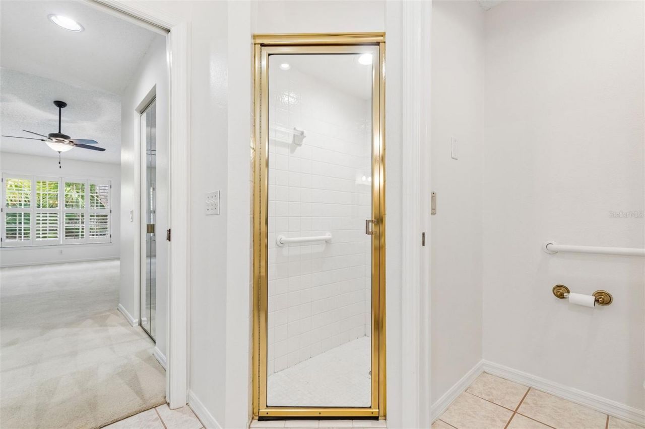7656 Palm Aire Lane , Sarasota, FL 34243 Photo