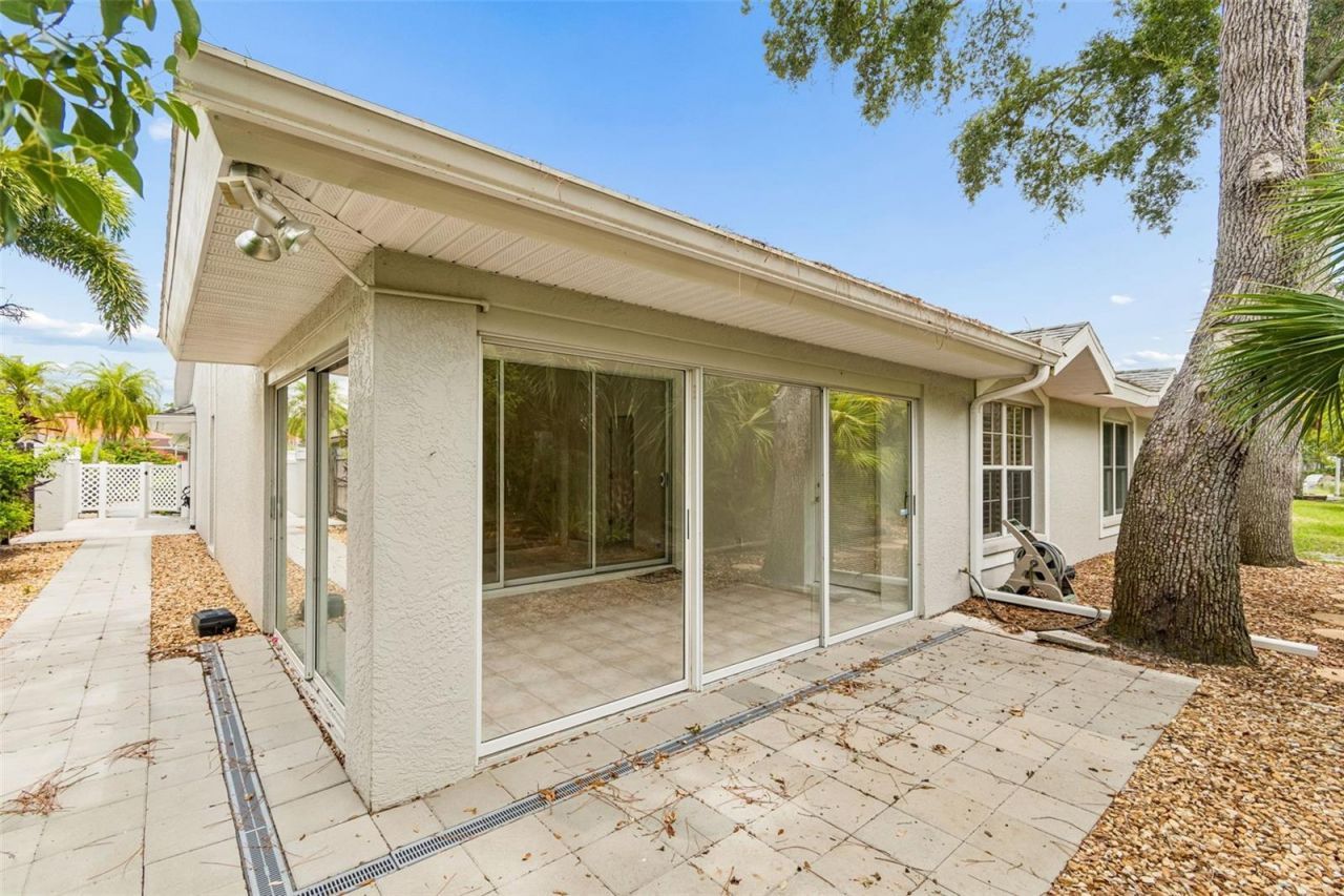 7656 Palm Aire Lane , Sarasota, FL 34243 Photo