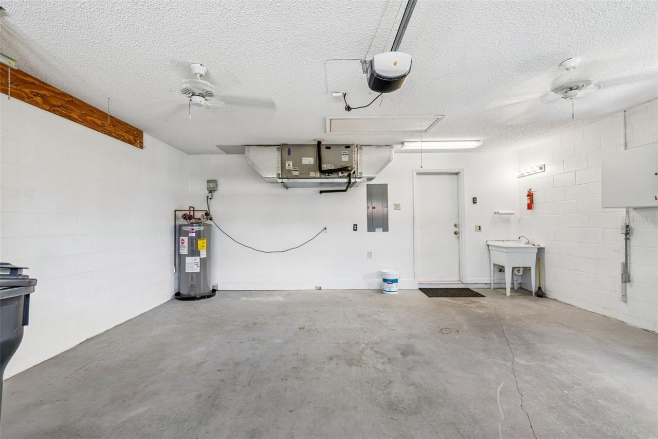 7656 Palm Aire Lane , Sarasota, FL 34243 Photo