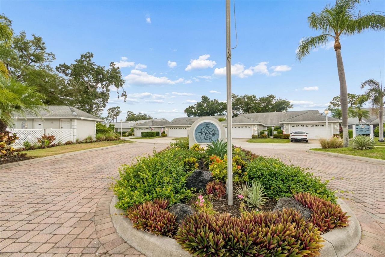 7656 Palm Aire Lane , Sarasota, FL 34243 Photo