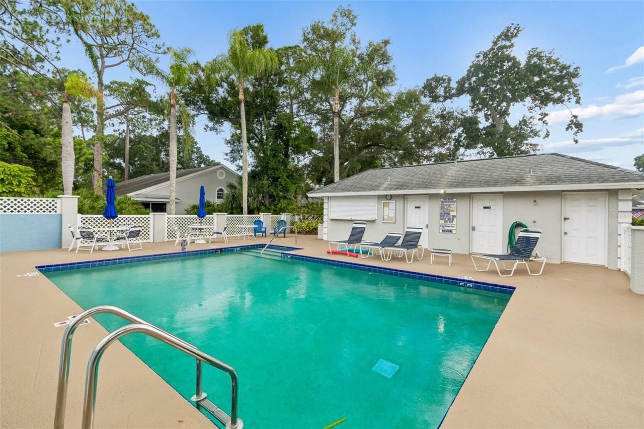 7656 Palm Aire Lane , Sarasota, FL 34243 Photo