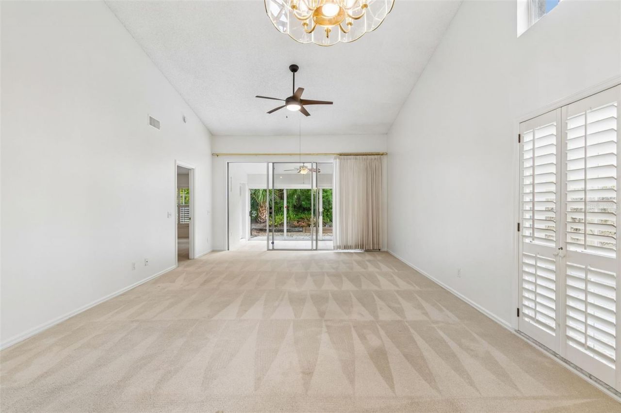 7656 Palm Aire Lane , Sarasota, FL 34243 Photo