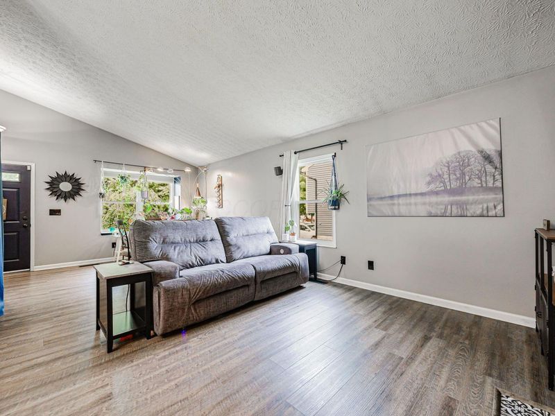 2321 Spring Cress Avenue, Grove City, OH 43123 Photo 8