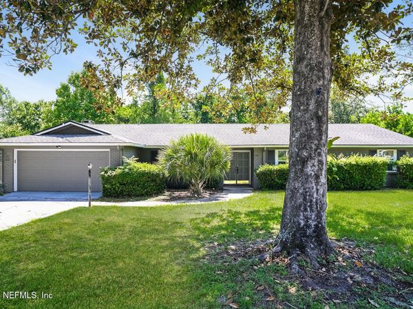 1141 ALDERMAN Road E, Jacksonville, FL 32211