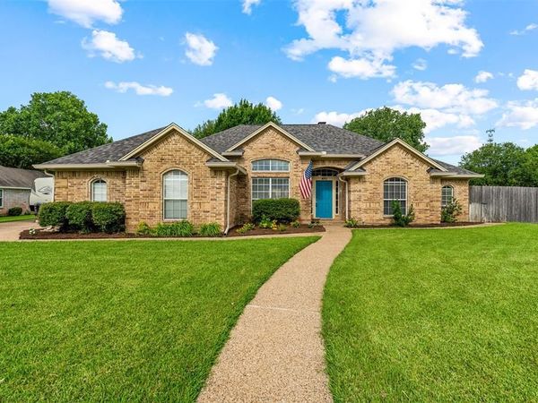 490 Dal Paso Drive, Robinson, TX 76706