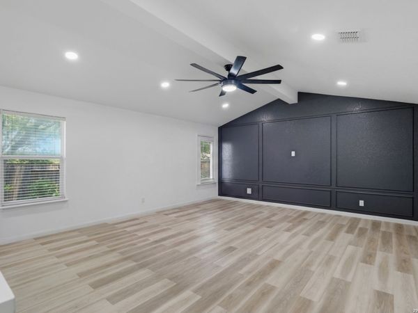 6050 Luckey Run, San Antonio, TX 78252