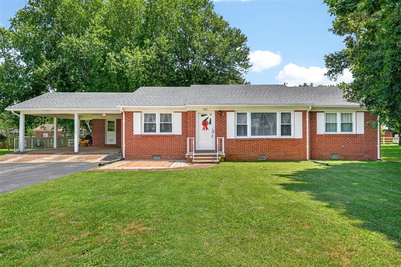 909 Sunset Lane , Russellville, KY 42276 Main Photo