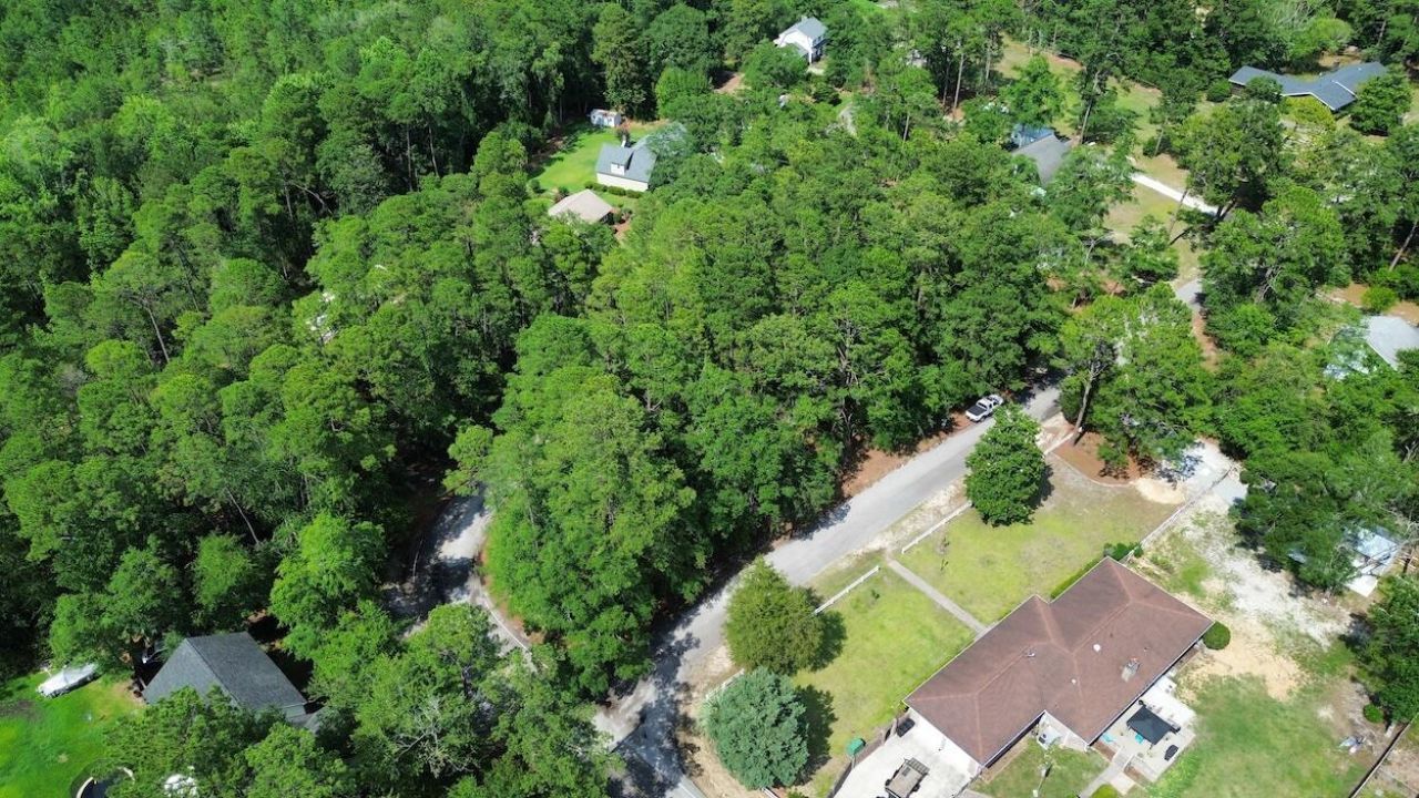 592 Jefferson Davis Avenue Photo 4