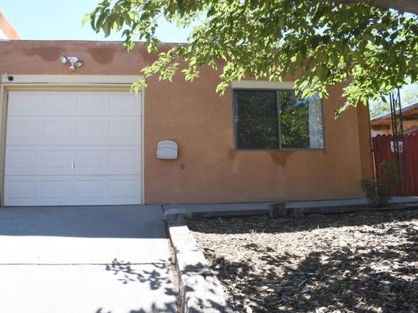 232 Zena Lona Street NE, Albuquerque, NM 87123