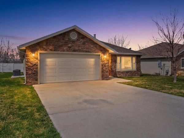 285 W 60 S, Hyde Park, UT 84318