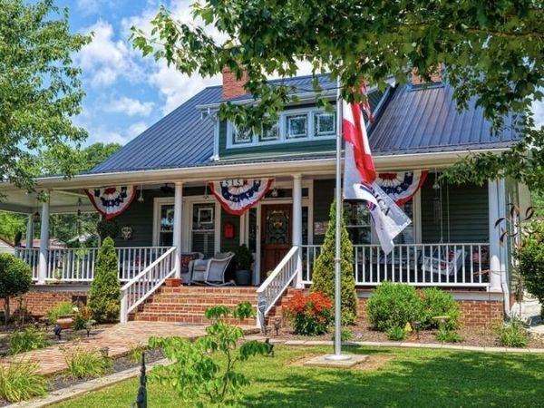 515 West Main Street, Rogersville, TN 37857