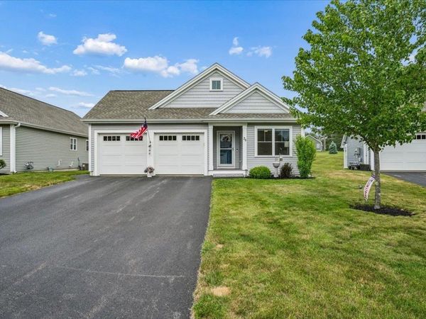 28 Pasture Lane, Nashua, NH 03062