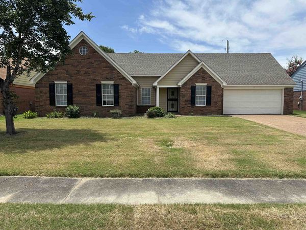 7667 BAYSWEET DR, Memphis, TN 38125
