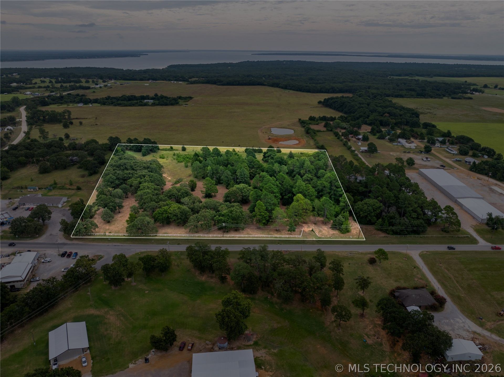 001 Enos Road , Kingston, OK 73439 Main Photo