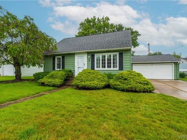 20 Lucille Drive, Buffalo, NY 14225