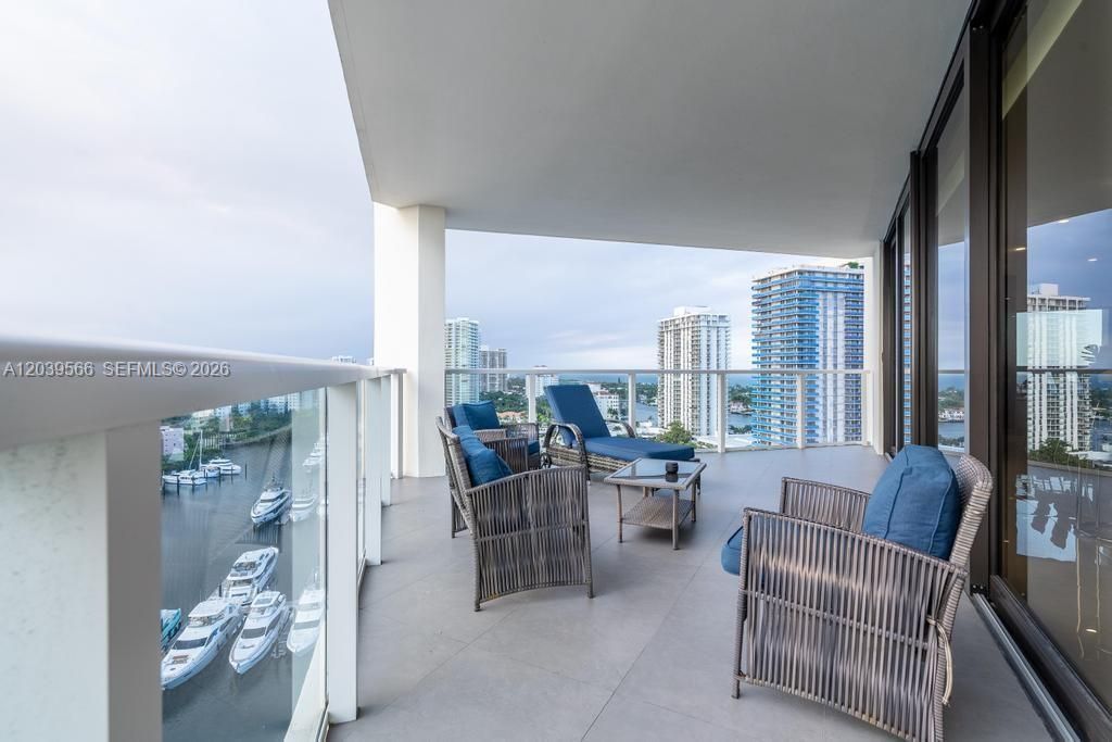 19500 Turnberry Way , Unit 16B, Aventura, FL 33180 Photo