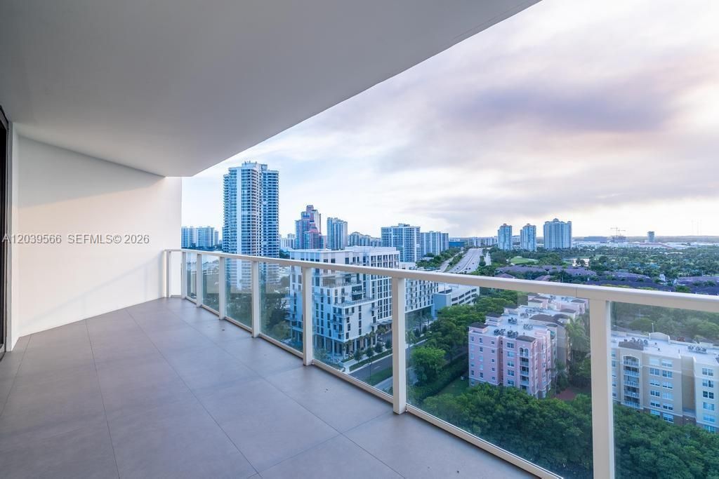 19500 Turnberry Way , Unit 16B, Aventura, FL 33180 Photo