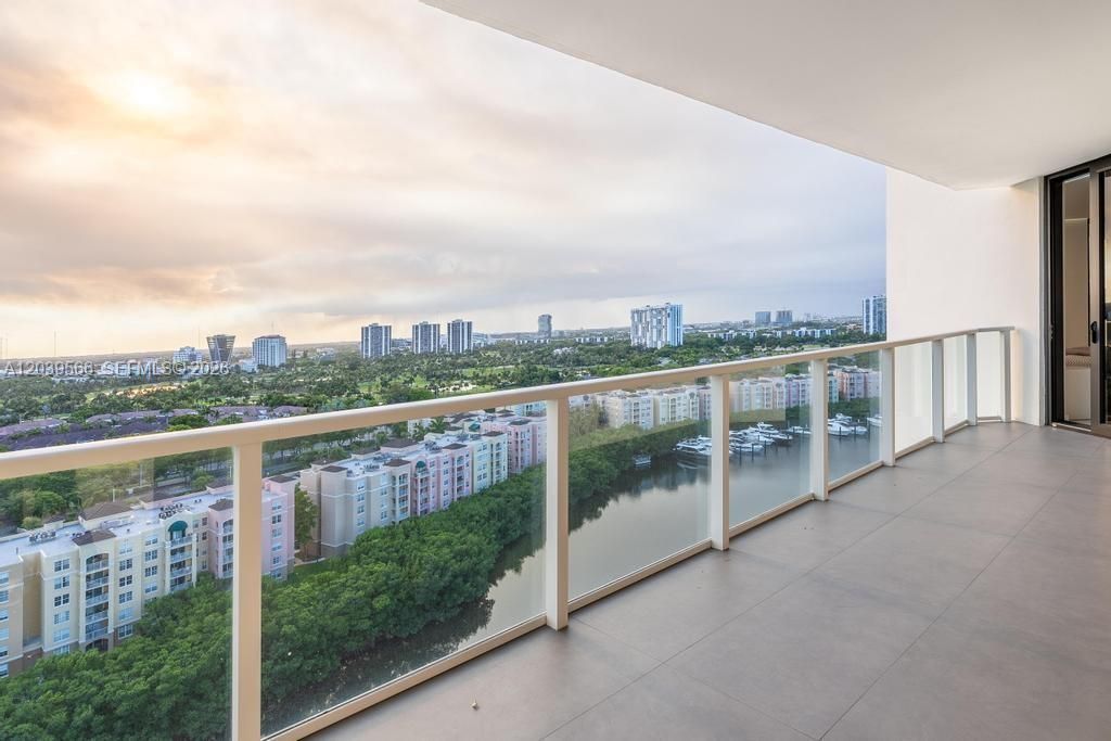 19500 Turnberry Way , Unit 16B, Aventura, FL 33180 Photo