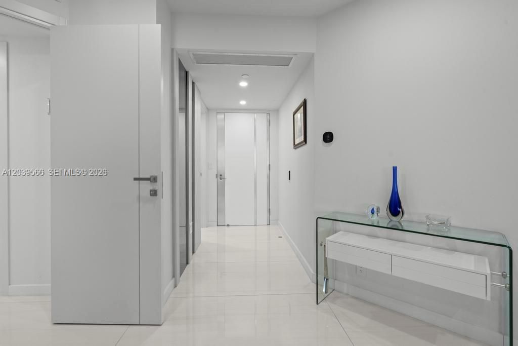 19500 Turnberry Way , Unit 16B, Aventura, FL 33180 Photo