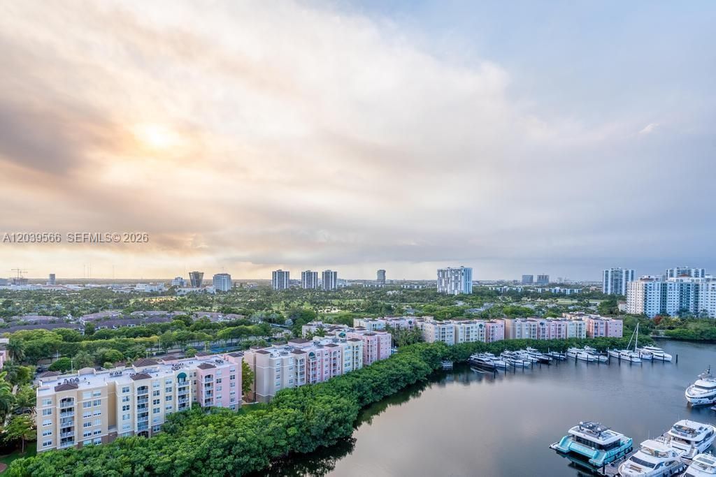 19500 Turnberry Way , Unit 16B, Aventura, FL 33180 Photo