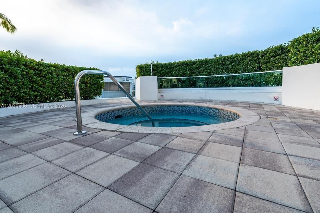 19500 Turnberry Way , Unit 16B, Aventura, FL 33180 Photo
