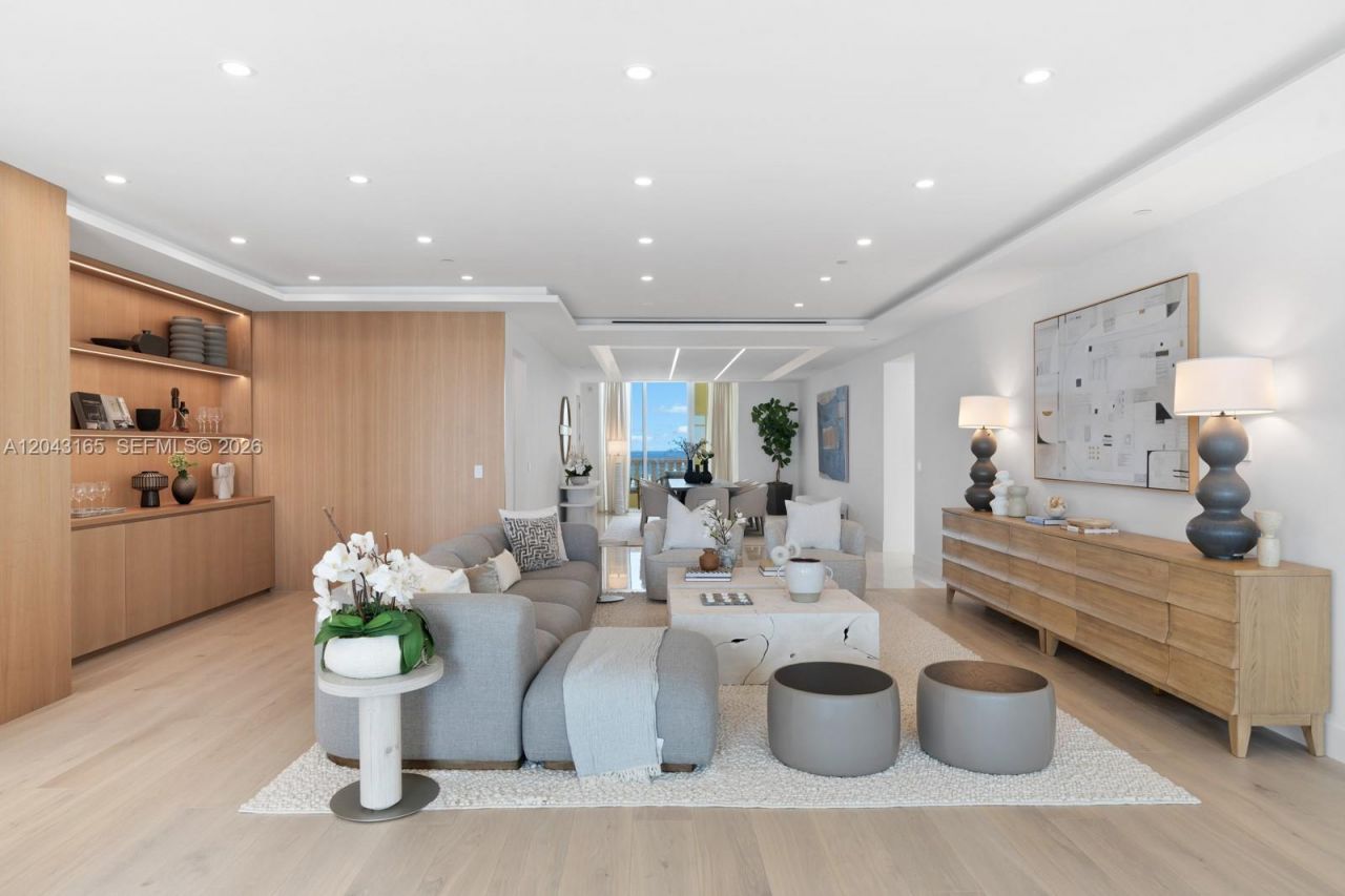 17875 Collins Ave , Unit PH5002, Sunny Isles Beach, FL 33160 Photo