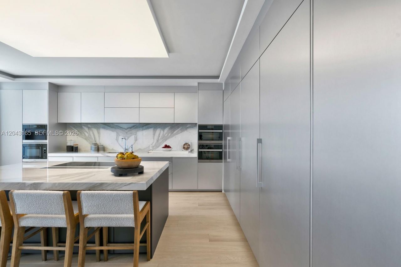 17875 Collins Ave , Unit PH5002, Sunny Isles Beach, FL 33160 Photo