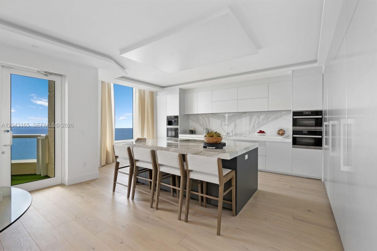 17875 Collins Ave , Unit PH5002, Sunny Isles Beach, FL 33160 Photo