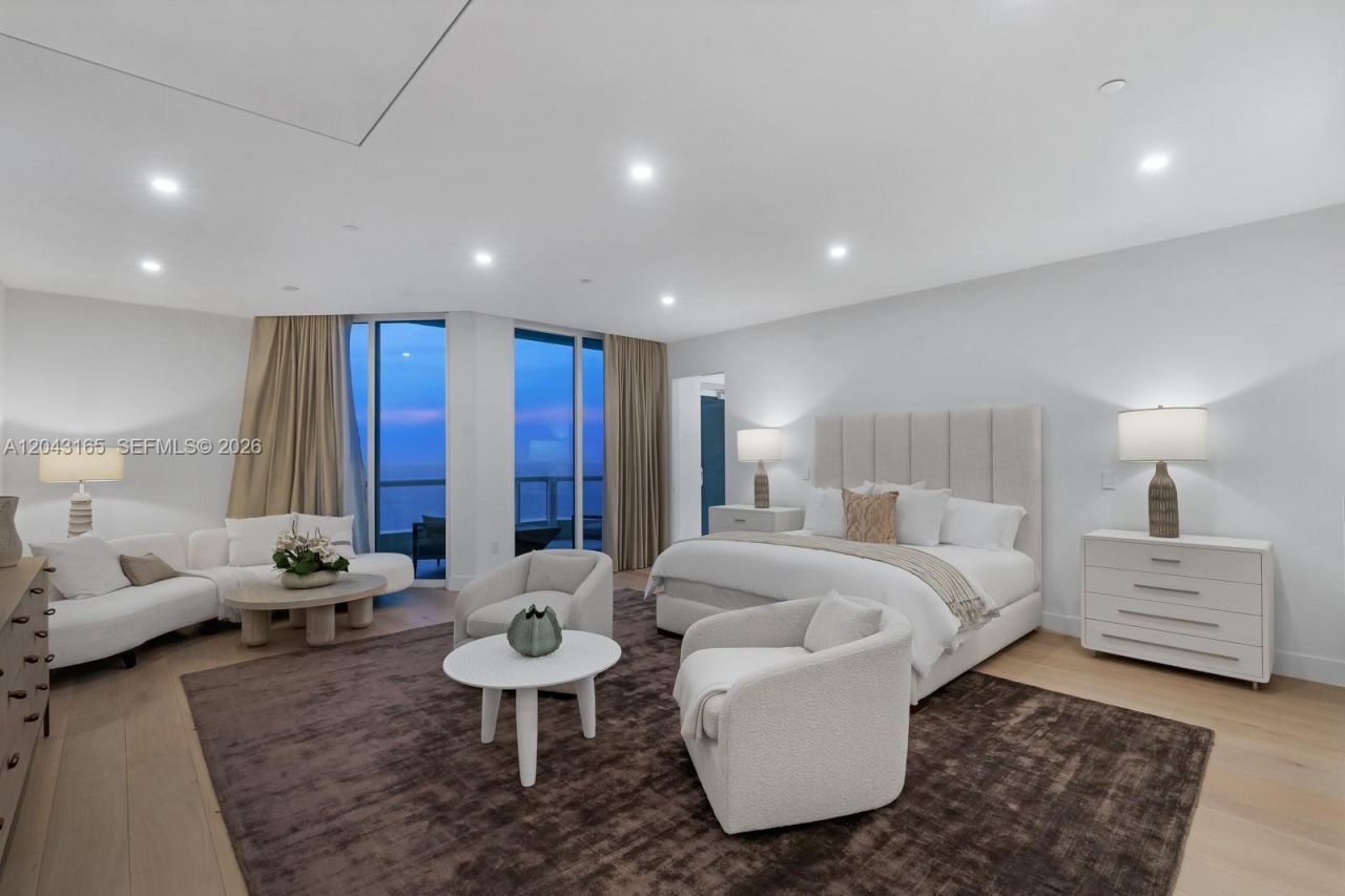 17875 Collins Ave , Unit PH5002, Sunny Isles Beach, FL 33160 Photo