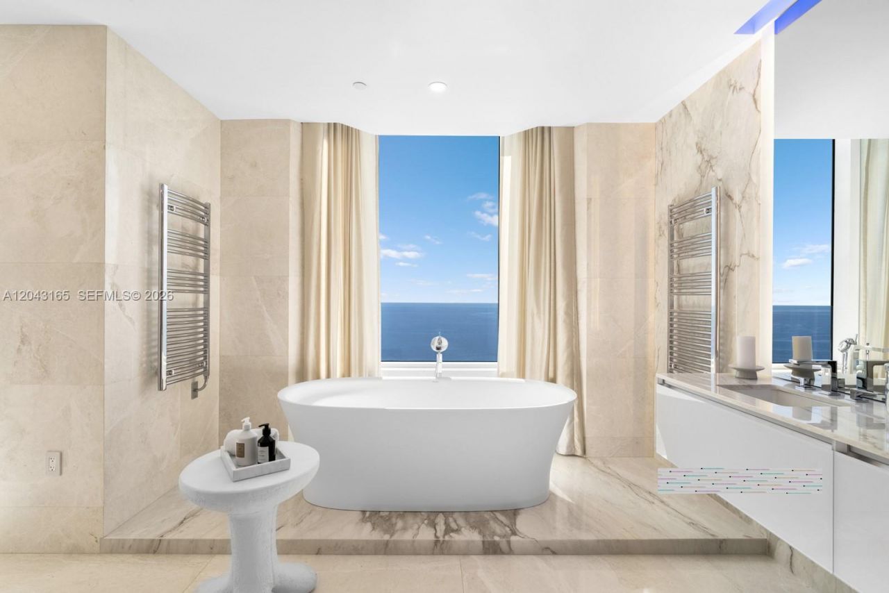 17875 Collins Ave , Unit PH5002, Sunny Isles Beach, FL 33160 Photo