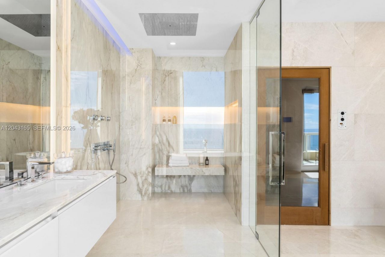 17875 Collins Ave , Unit PH5002, Sunny Isles Beach, FL 33160 Photo