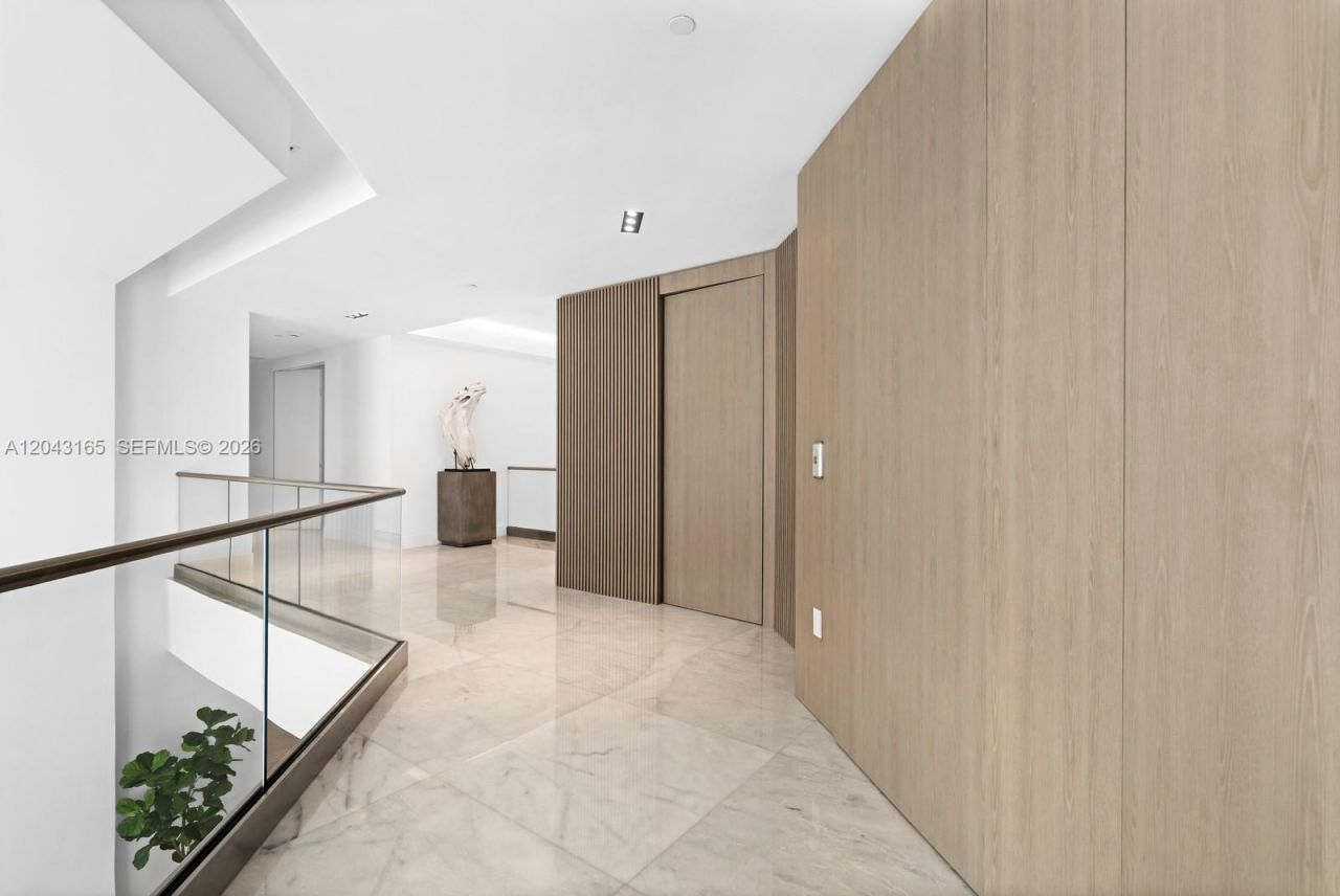 17875 Collins Ave , Unit PH5002, Sunny Isles Beach, FL 33160 Photo