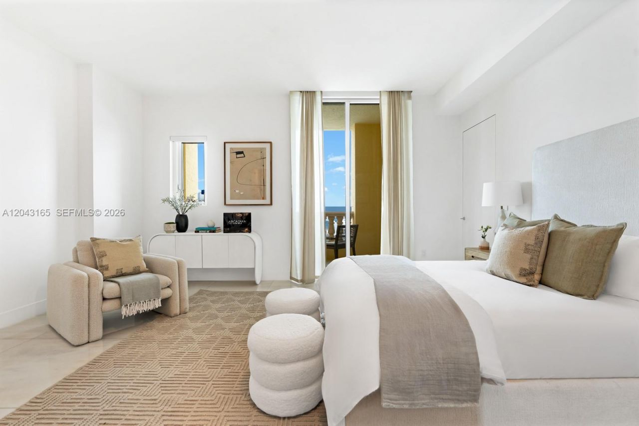 17875 Collins Ave , Unit PH5002, Sunny Isles Beach, FL 33160 Photo