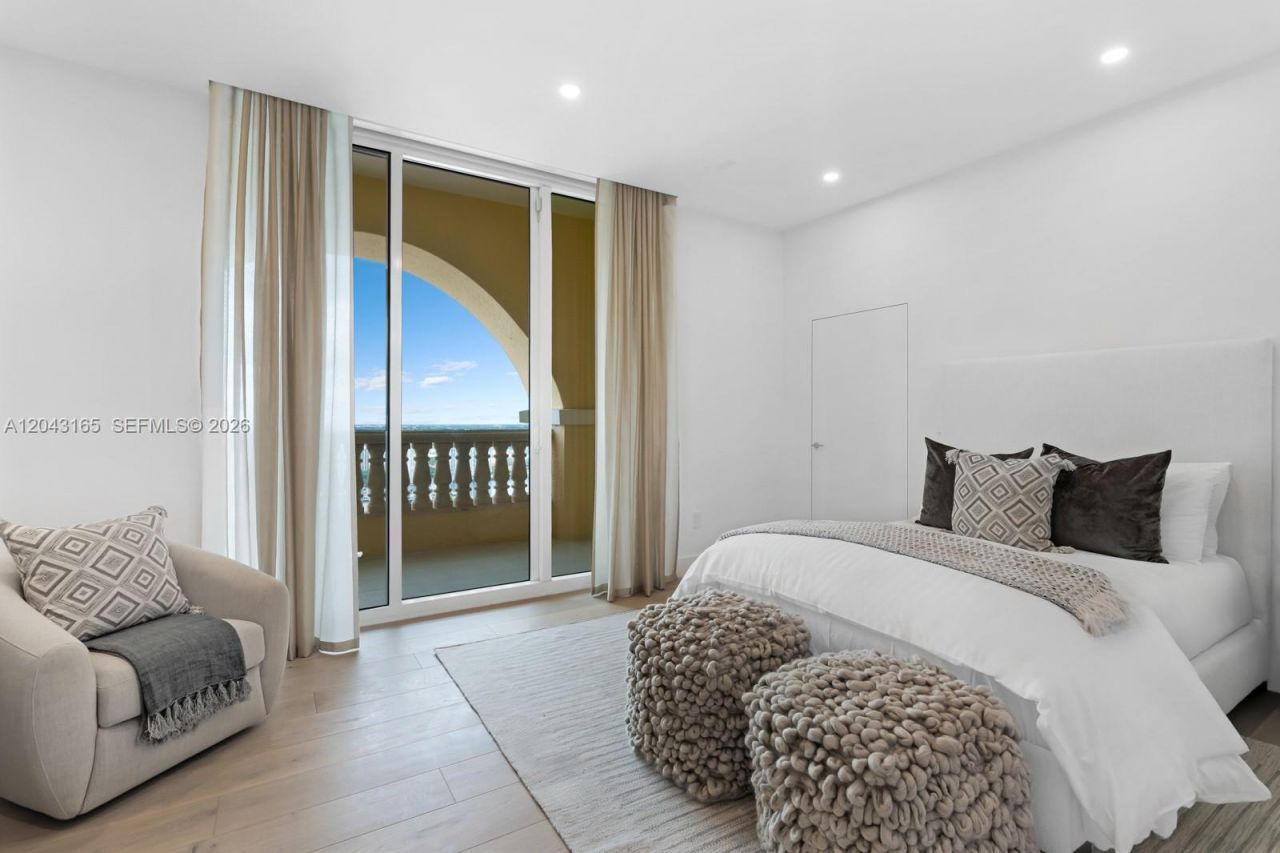 17875 Collins Ave , Unit PH5002, Sunny Isles Beach, FL 33160 Photo