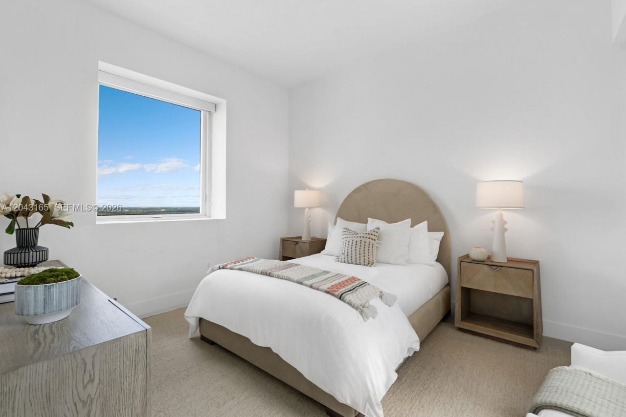 17875 Collins Ave , Unit PH5002, Sunny Isles Beach, FL 33160 Photo