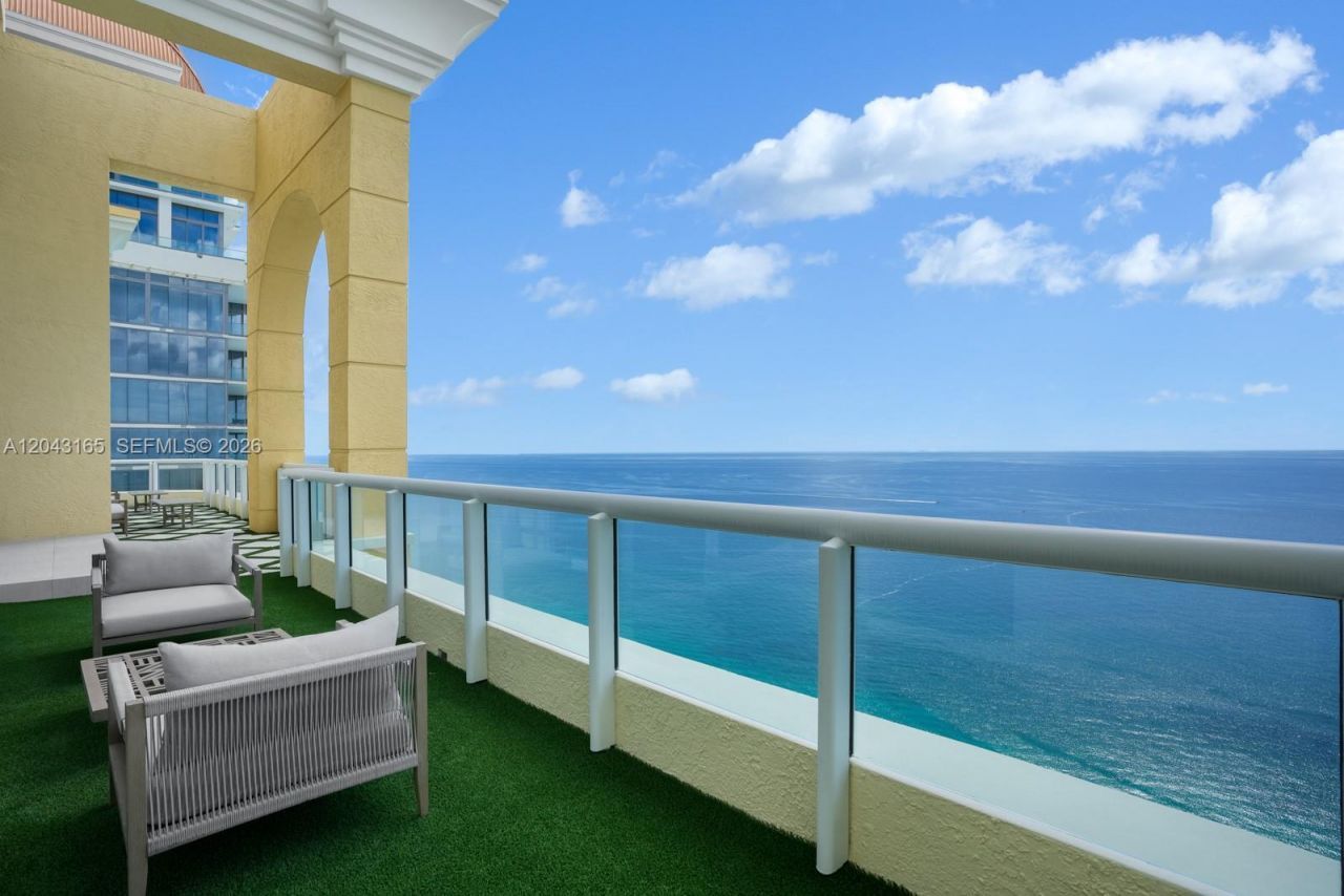 17875 Collins Ave , Unit PH5002, Sunny Isles Beach, FL 33160 Photo