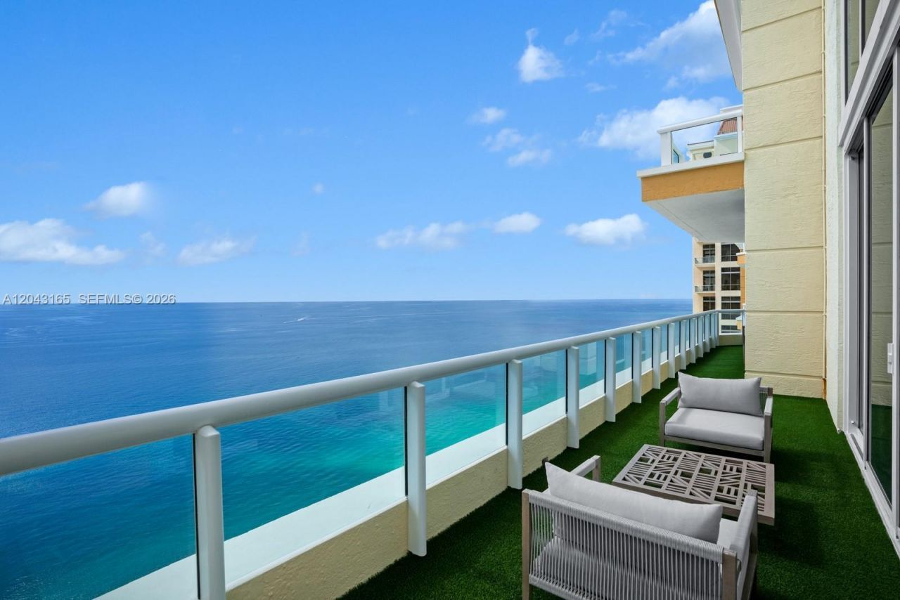 17875 Collins Ave , Unit PH5002, Sunny Isles Beach, FL 33160 Photo