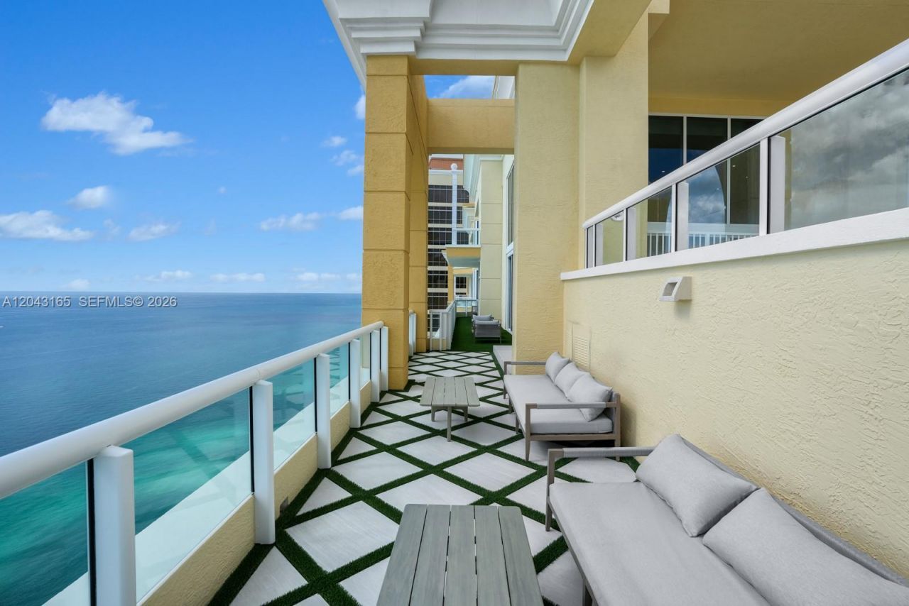 17875 Collins Ave , Unit PH5002, Sunny Isles Beach, FL 33160 Photo