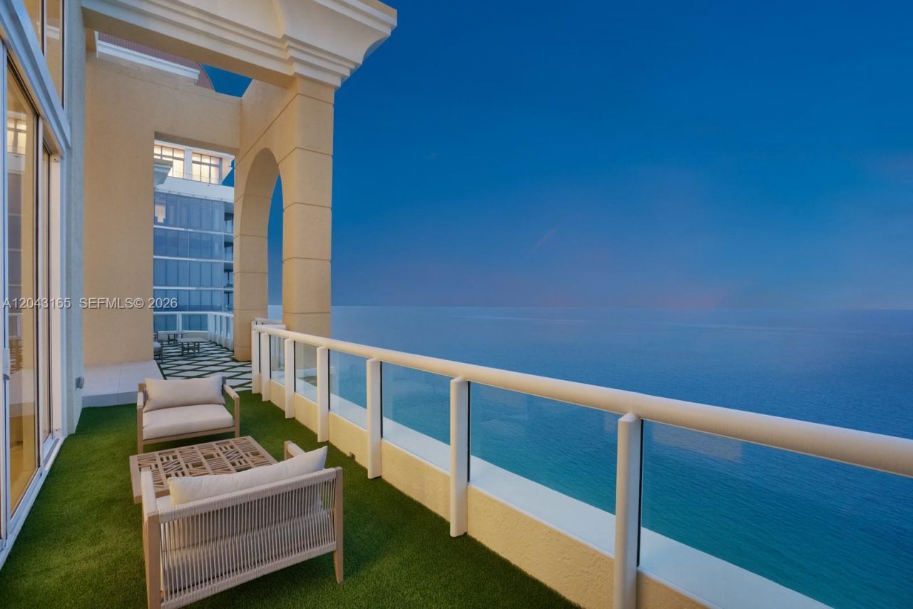 17875 Collins Ave , Unit PH5002, Sunny Isles Beach, FL 33160 Photo