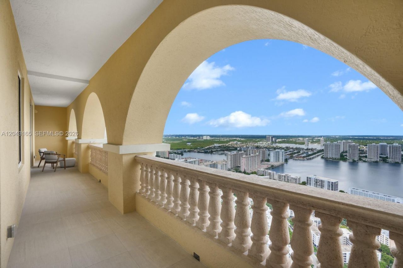 17875 Collins Ave , Unit PH5002, Sunny Isles Beach, FL 33160 Photo