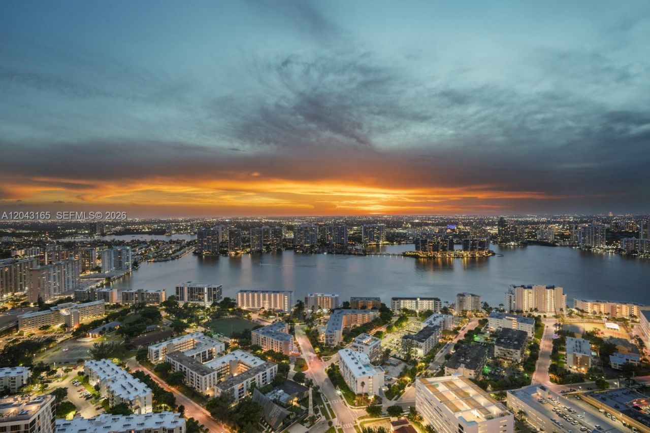 17875 Collins Ave , Unit PH5002, Sunny Isles Beach, FL 33160 Photo