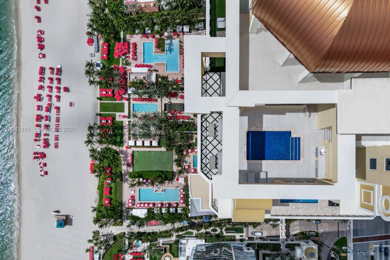 17875 Collins Ave , Unit PH5002, Sunny Isles Beach, FL 33160 Photo