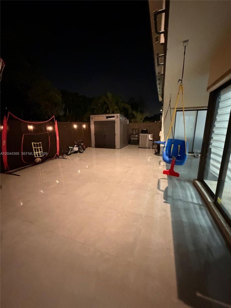 12717 SW 66th Ter, Miami, FL 33183 Photo