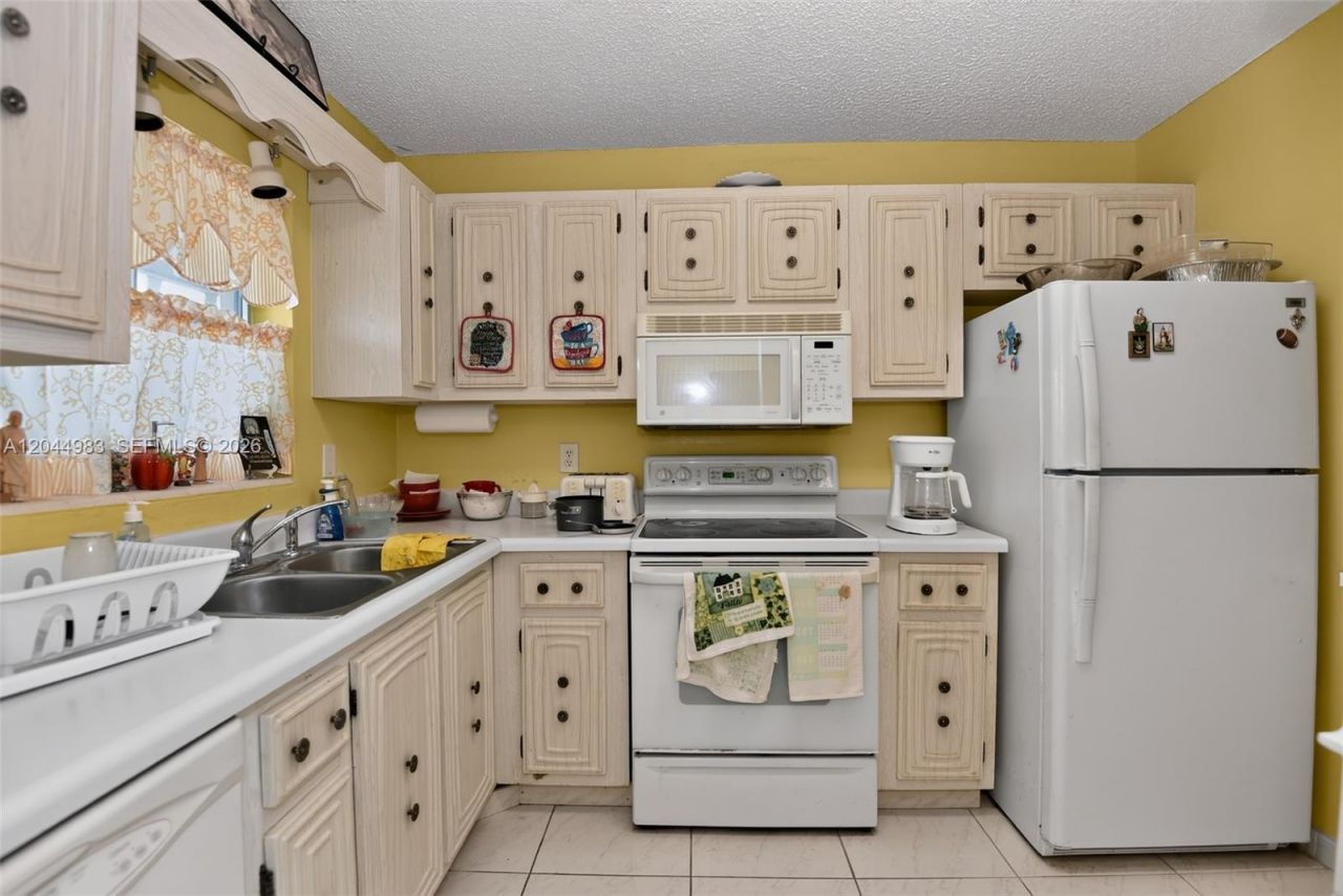 2711 N Halifax Ave, Unit 693, Daytona, FL 32118 Photo