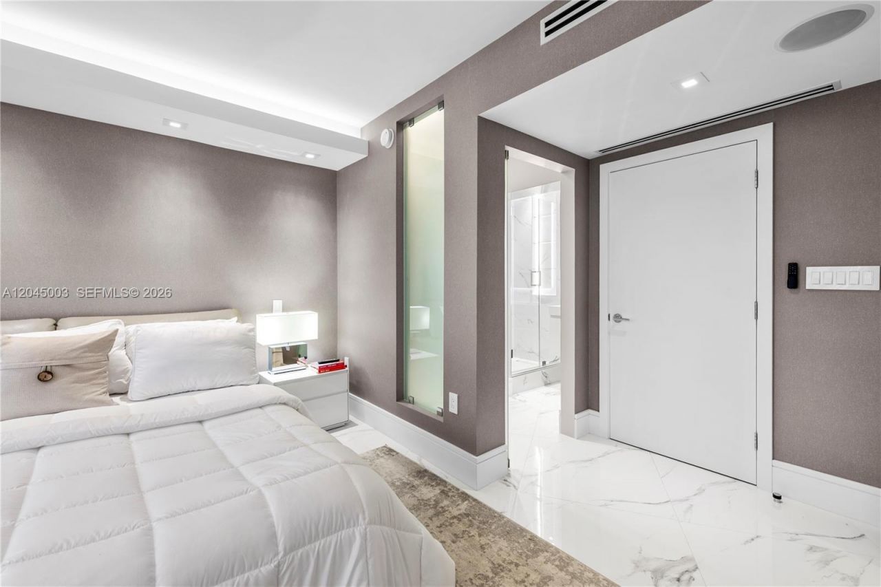 10190 Collins Ave, Unit 203, Bal Harbour, FL 33154 Photo