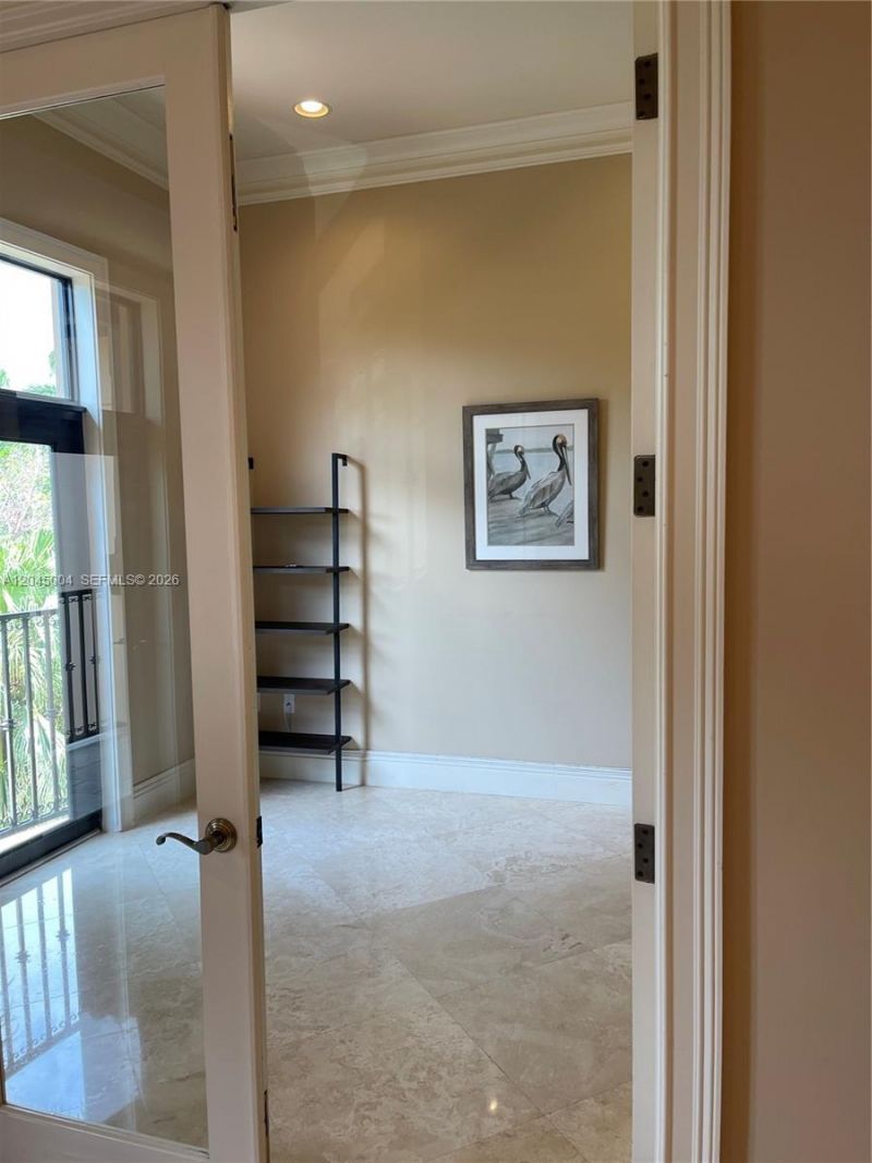 6230 Paradise Point Dr , Unit 6230, Palmetto Bay, FL 33157 Photo