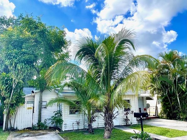 2308 Cleveland Street, Unit #e, Hollywood, FL 33020
